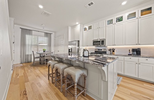 Fayetteville Casa | The Modern Mission, 3 bed/3 bath, 2 mi from UA and Dickson, 2 bikes included