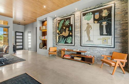 Yucca Valley Casa | The Monarch by Fieldtrip New Luxury Estate with Pool Spa Resort Amenities