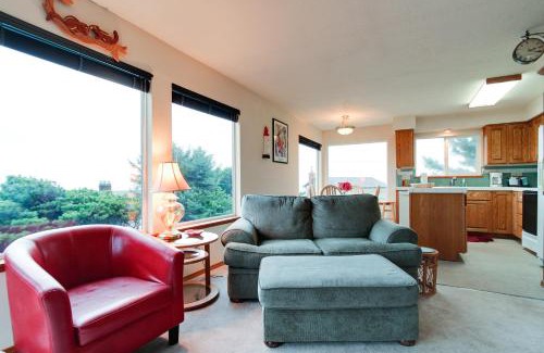 Nelscott Casa | The Money Pit Beach House