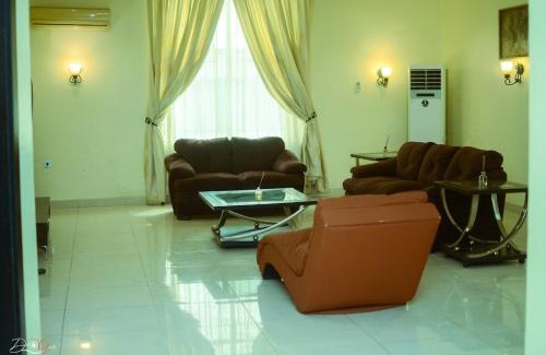 Asaba Apartamento | The Montrose Apartment