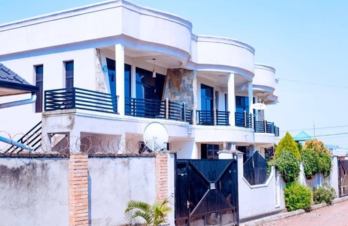 Gisenyi Apartamento | THE MOON 3-bedroom Apartment