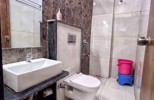 Sanwer Complejo | The Moonlight Resort Indore