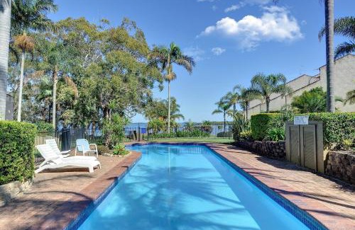 Soldiers Point Casa | The Moorings 23 4 Cromarty Rd air con pool and waterfront