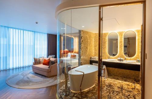 Nha Trang Hotel | The Morning Glow - Handwritten Collection