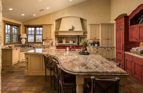 Eagle-Vail Otro | The Mountain Chateau | Stunning Views