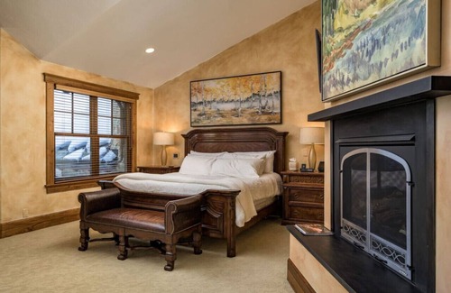 Eagle-Vail Otro | The Mountain Chateau | Stunning Views