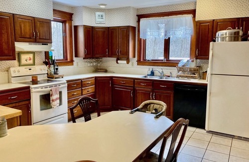 Gill Casa | The Mountain House- country family home on top of Pisgah Mountain