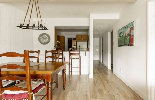 Mont-Tremblant Condominio | The Mountain Lake house by Instant Suites | ❤️ of Mont-Tremblant