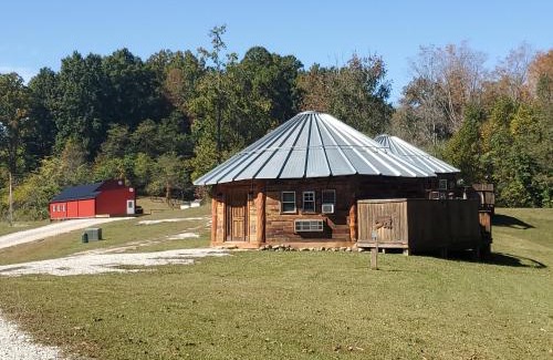 Genoa Casa | The Mountaineer - Rustic Mountain Yurt