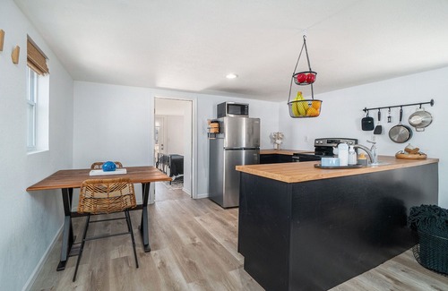 Olathe Casa | The Mulberry House: Cozy Home In Downtown Olathe