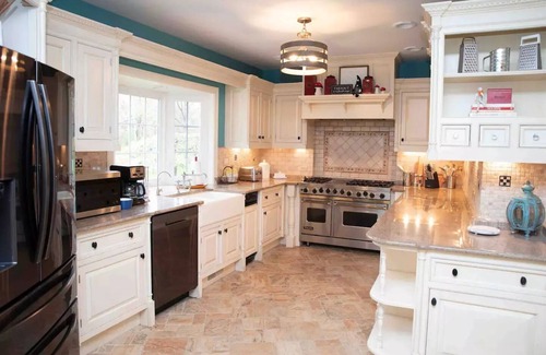 Rockford Casa | The Mulford Complex Private Estate with Pool & Hot Tub