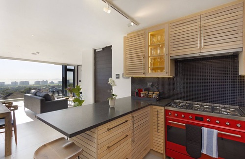 Three Anchor Bay Apartamento | The Murex 3 Bedroom-Serviced Apartment