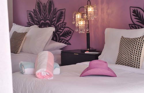 Warm Sands Hotel | The Muse Hotel | Palm Springs | Pool, Hot Tub, with FULL Kitchen | Suite 4