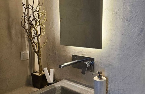 Vothon Casa | The Muse Of Santorini - Hot Tub Suites