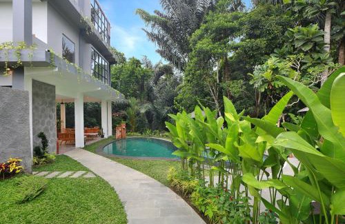 Melayang Casa | The Nani