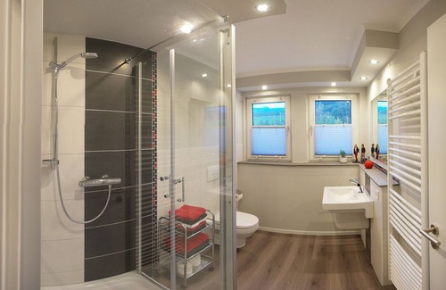 Wulmeringhausen Apartamento | El apartamento ordenado es su punto de partida central para sus actividades.