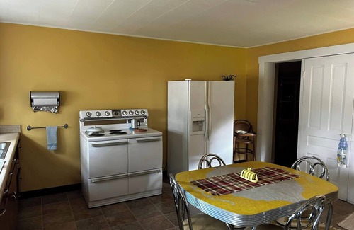 Xenia Casa | The Nesbitt House - Suite 144