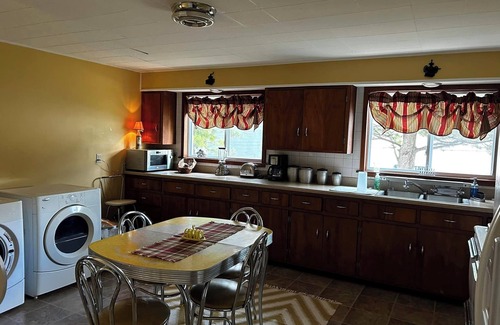 Xenia Casa | The Nesbitt House - Suite 144