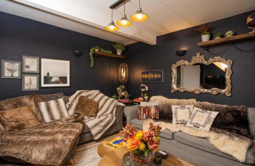 The King's Mile Casa | The Nest Canterbury -Central-Ultra WIFI