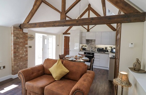 Sutton Cheney Cabaña | THE NEST, pet friendly, character holiday cottage in Market Bosworth