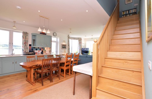 Tighnabruaich Casa | The Neuk - luxury waterfront, breathtaking sea views