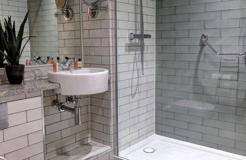 Sowerby Bridge Hotel | The New Hobbit Hotel Rooms