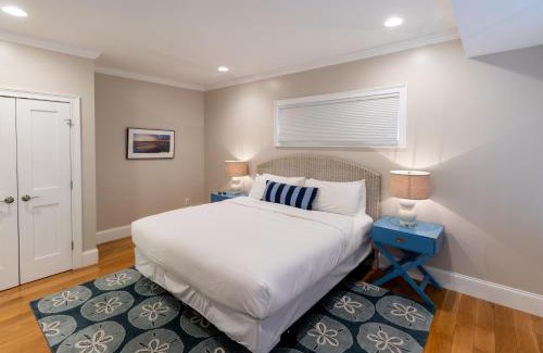 Yachting Village Apartamento | The Newport Lofts - 611 Thames Street