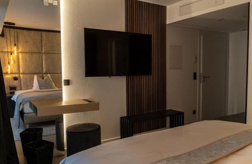 Speldorf Hotel | THE NEWSHA SIGNATURE HOME