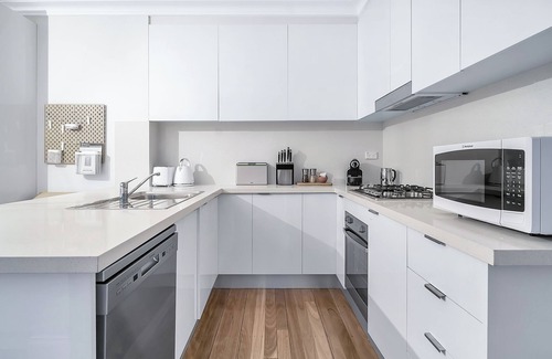 Newtown Casa | The Newtowner - Stylish Home in the heart of Newtown!