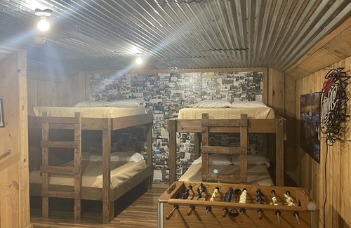 Samburg Cabina | El mejor lugar en el lago Reelfoot para un grupo de familiares o amigos