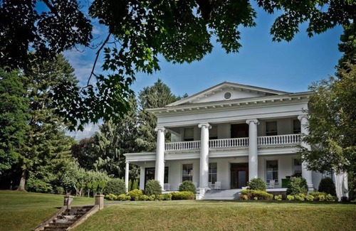 Tazewell Casa | The Nicketti Johnston Room