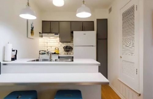 Allandale Apartamento | The Nomad | Colorful Escape | Central | Sleeps 3