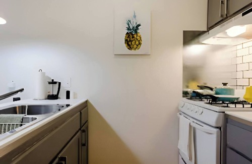 Allandale Apartamento | The Nomad | Colorful Escape | Central | Sleeps 3