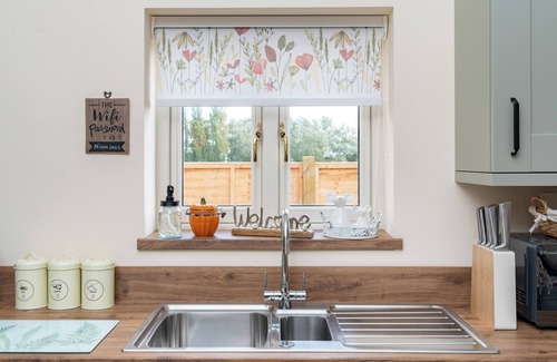 Frampton Casa | The Nook a cosy barn conversion in South Lincolnshire. Dog Friendly Stays!