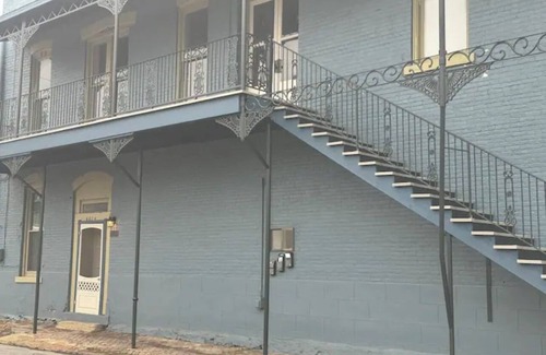 Van Buren Apartamento | The Nook at Main Street Suites: Cozy studio apt in downtown Van Buren, AR