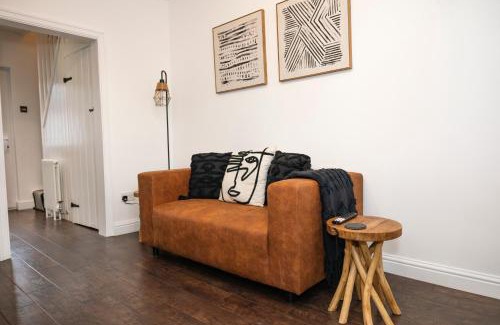 Parkgate Casa | The Nook Cottage, Parkgate, Wirral