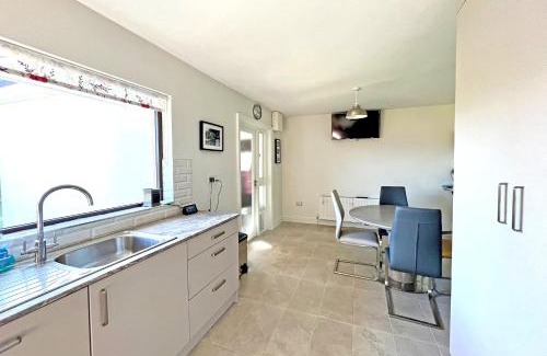 Oranmore Casa | The Nook Oranmore Holiday Home by Trident Holiday Homes