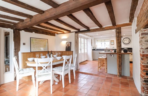 Cavendish Cabaña | THE NOOK, pet friendly, character holiday cottage in Long Melford