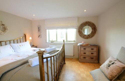 Saxmundham Casa | The Nookery at Snape Hall