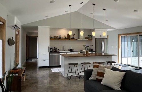 Washburn Cabina | The North Oak, a Modern Cabin
