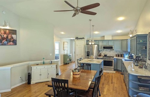 Ludington Casa | The North Shores Upscale Home Near The Beach