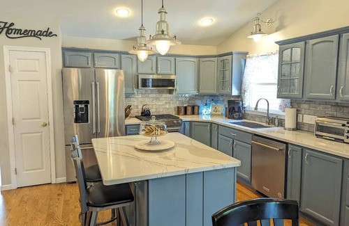 Ludington Casa | The North Shores Upscale Home Near The Beach