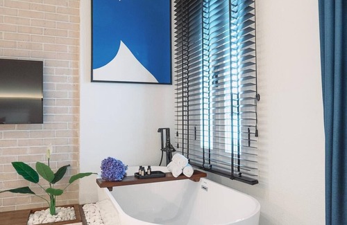 Ayvalik Hotel | The North Wind