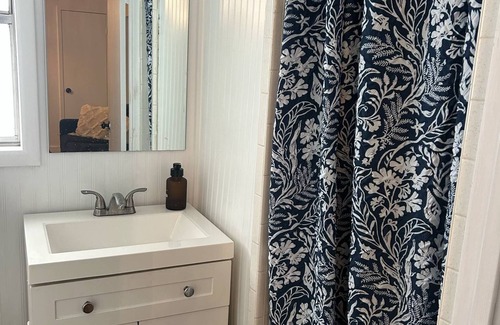 Barksdale Complejo | The Nueces River Retreat - sleeps 20, in charming Barksdale, TX