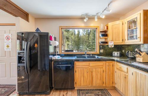 Blue River Casa | The Nugget by Ski Country Resorts