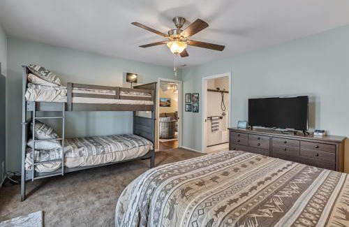 Groveland Casa | The Nut House - Lovely Home with Hot Tub home