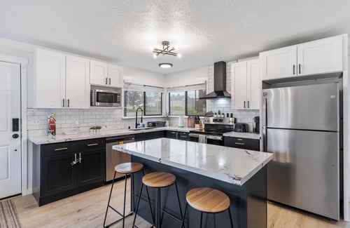 Port Angeles Casa | The NW Olympic Retreat just minutes away from Olympic National Park PET FRIENDLY