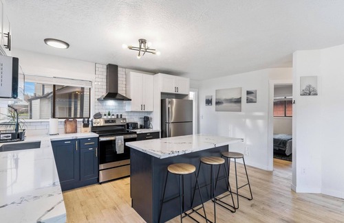 Port Angeles Casa | The NW Olympic Retreat just minutes away from Olympic National Park PET FRIENDLY