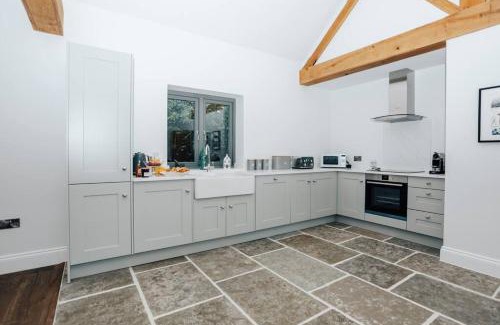 Henley Casa | The Oak - Brand new countryside 2 bedroom annex