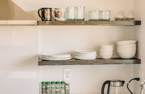 Mariposa Casa | The Oak Meadows Guest House